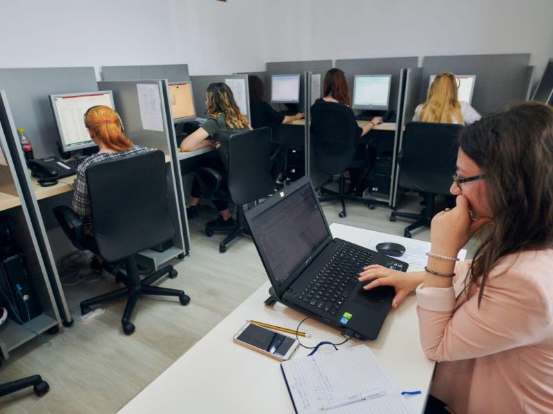 Reveal Marketing Research Call Center 2